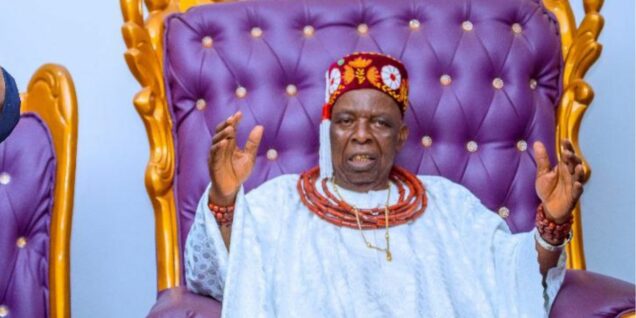 Adekunle Aromolaran, teacher and 'tough' monarch who ruled a 'divided' kingdom for 42 years