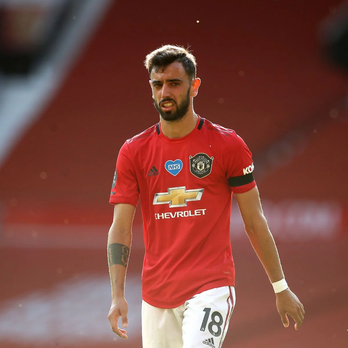 EPL: Former referee rules on Bruno Fernandes’ red card in Man Utd 3-0 defeat to Spurs