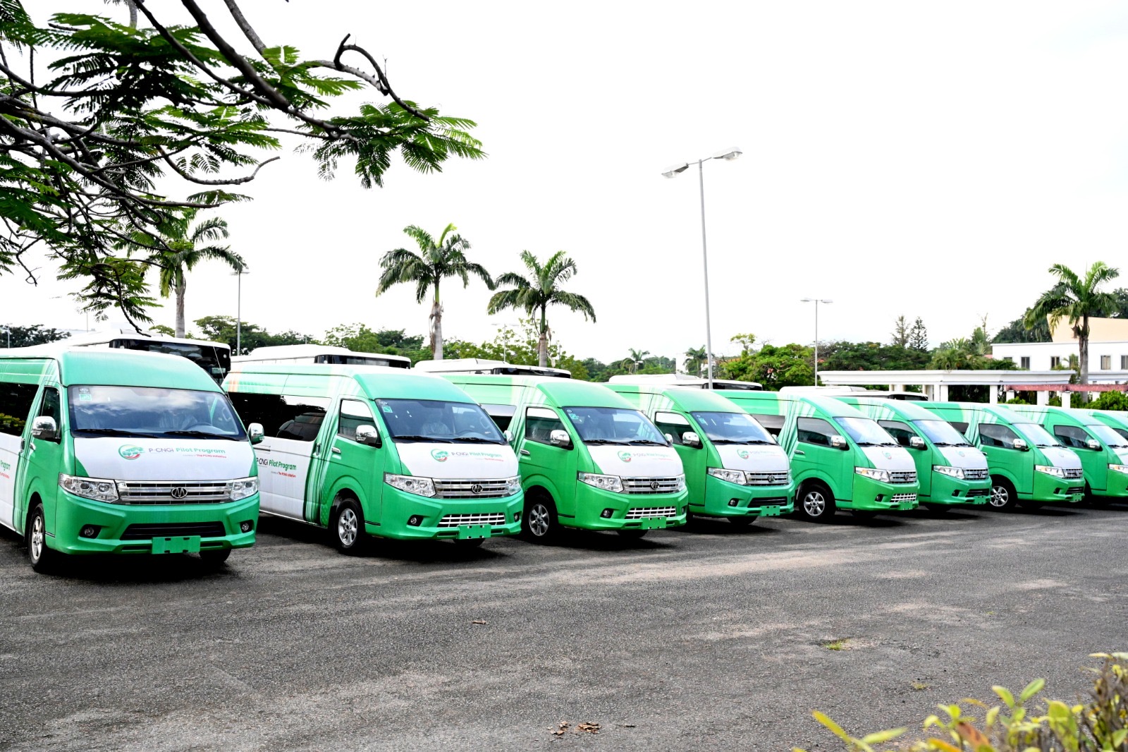 FG hands over 64 CNG buses to labour unions, NANS