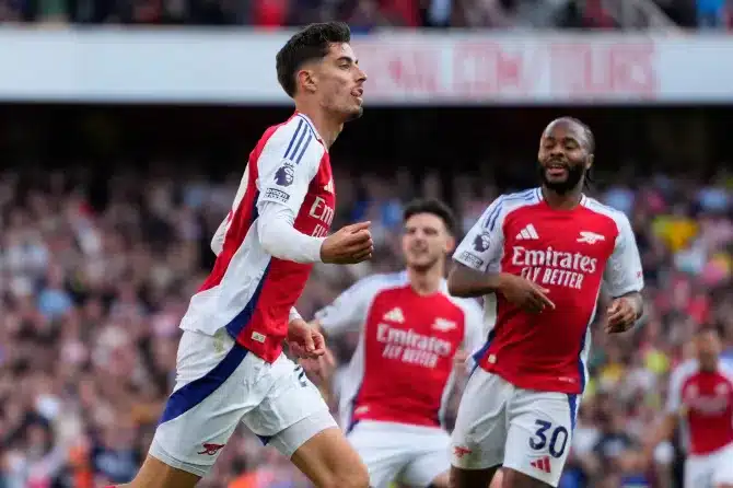 EPL: Gunners keep title hopes alive with 3-1 win over Southampton