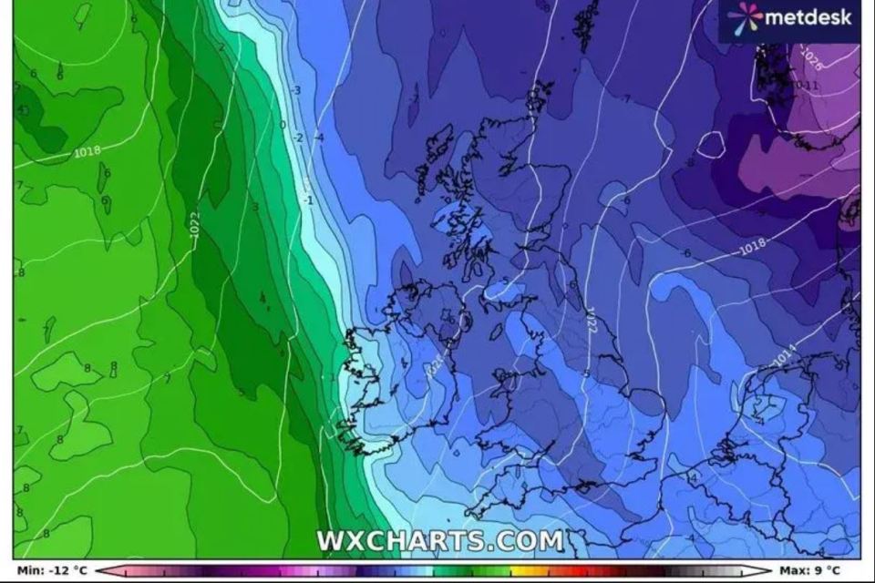 Weather maps show icy air coming in from the polar regions later in November