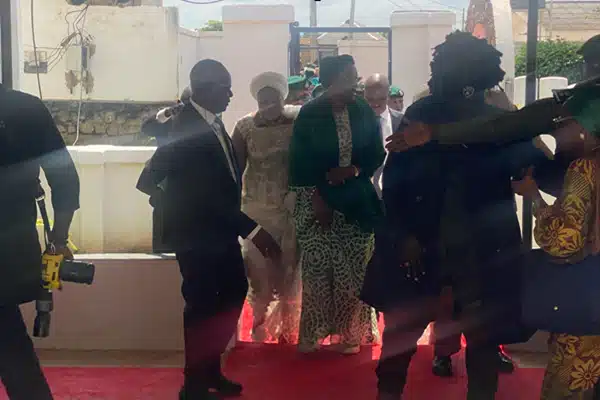 Just In: First Lady Oluremi Tinubu Arrives Ooni’s Palace For Monument Unveiling