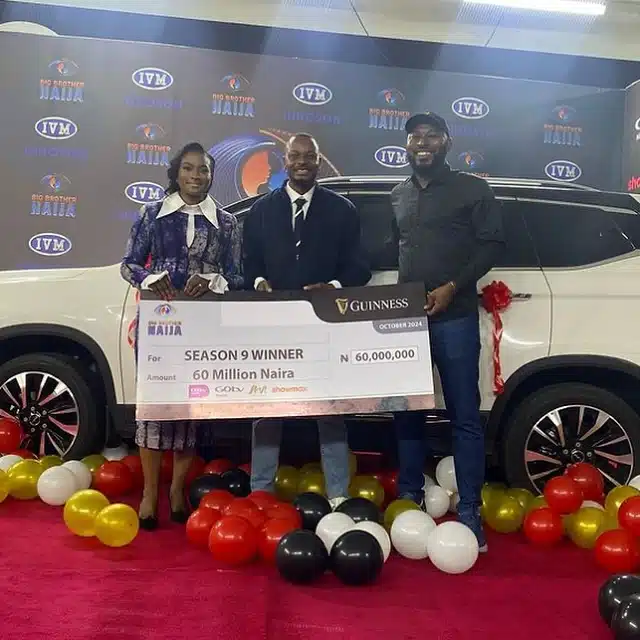 Kellyrae receives his brand new prize car