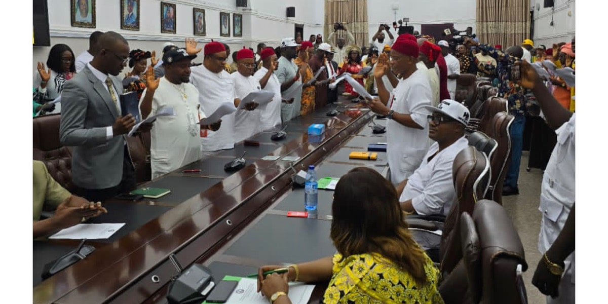 Soludo swears-in newly elected 21 LG chairmen