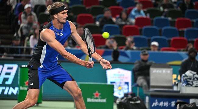 Zverev scrapes through Griekspoor to Shanghai Masters last 16