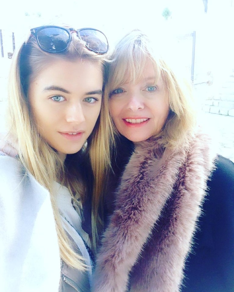 The star's beloved mum is her idol - with Arabella even following in her footsteps into the spotlight