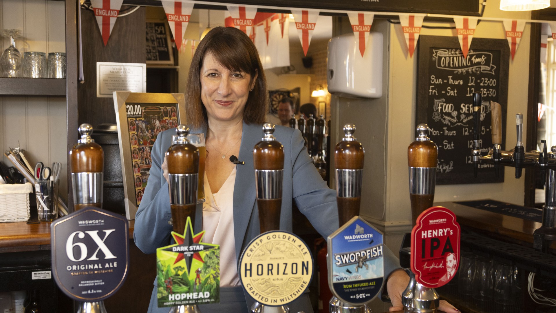 Penny off a pint will make NO difference to struggling pubs, Rachel Reeves warned