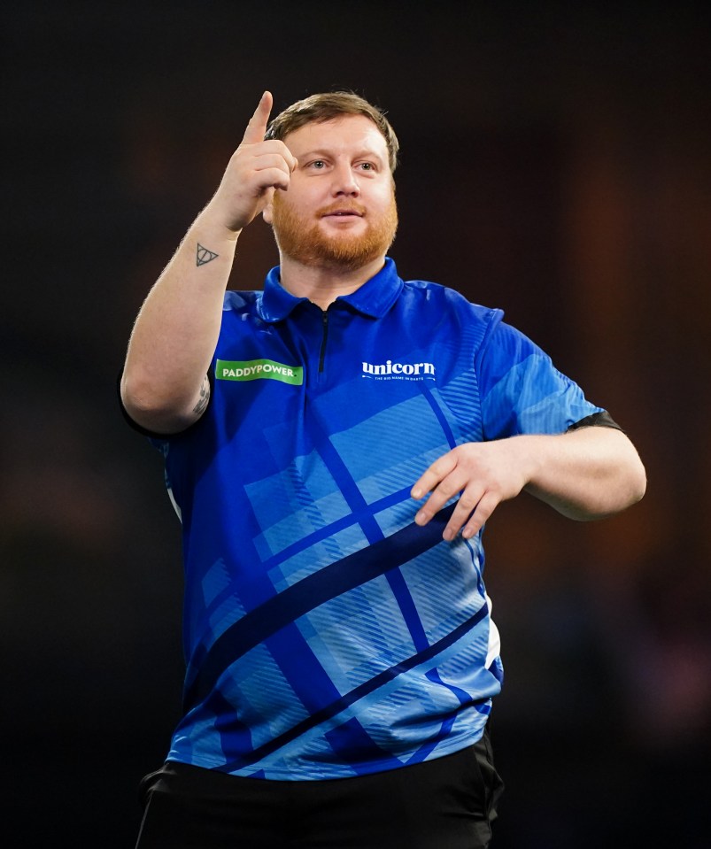 Darts star and Gers fan Cameron Menzies has had his say on the Ibrox side's problems