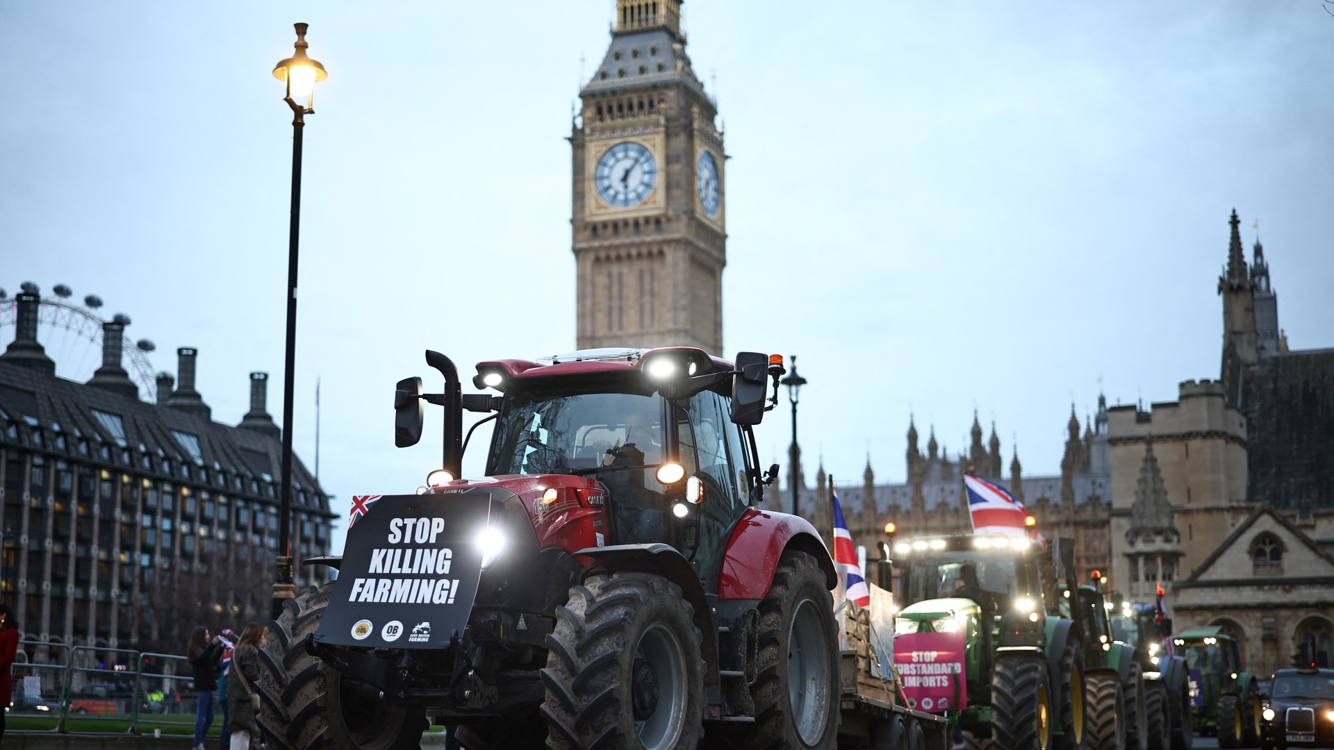 Jeremy Clarkson's fury as farmers blocked from 'tractor tax' protest while Just Stop Oil & pro-Palestinian demos allowed