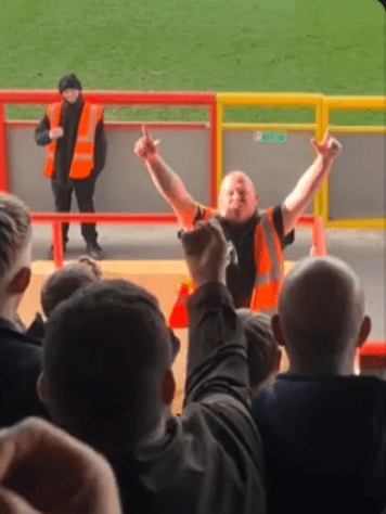 The steward saw the funny side of the chant and got in on the act