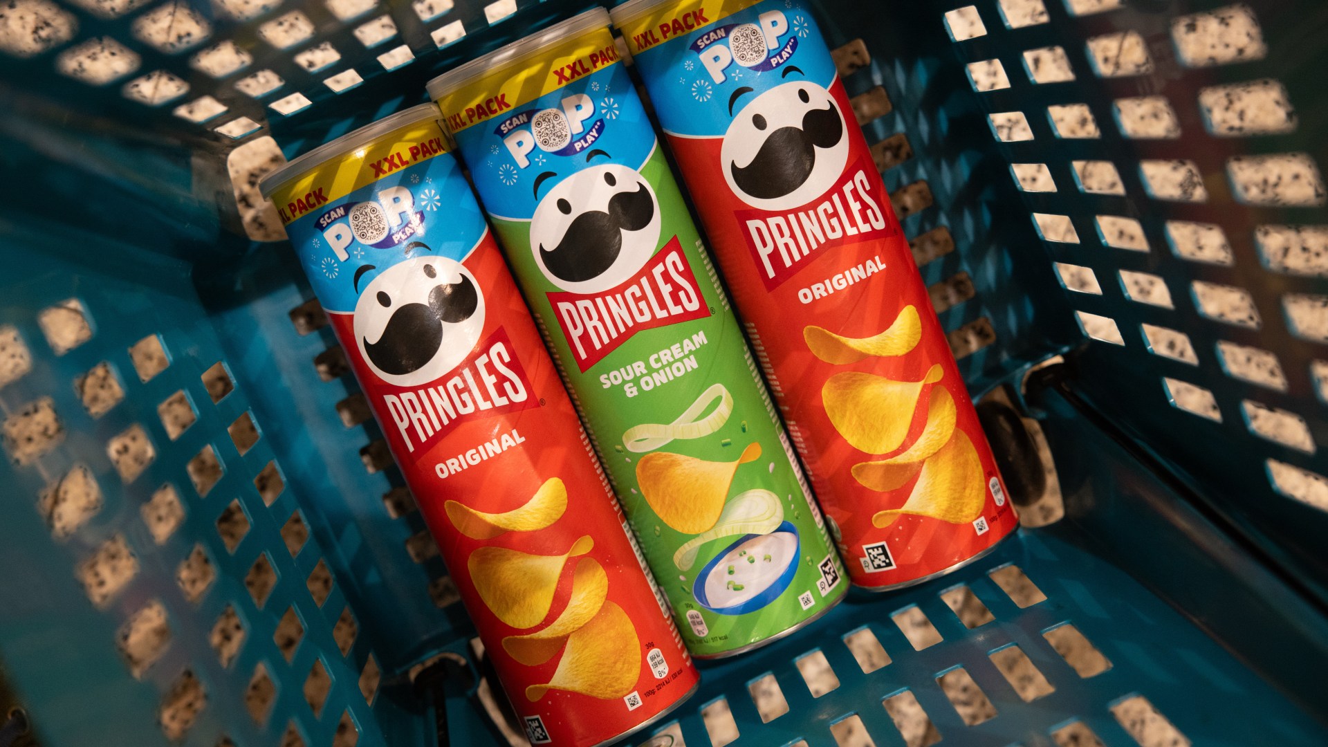 Home Bargains is selling rare flavour Pringles and fast food fans will love it