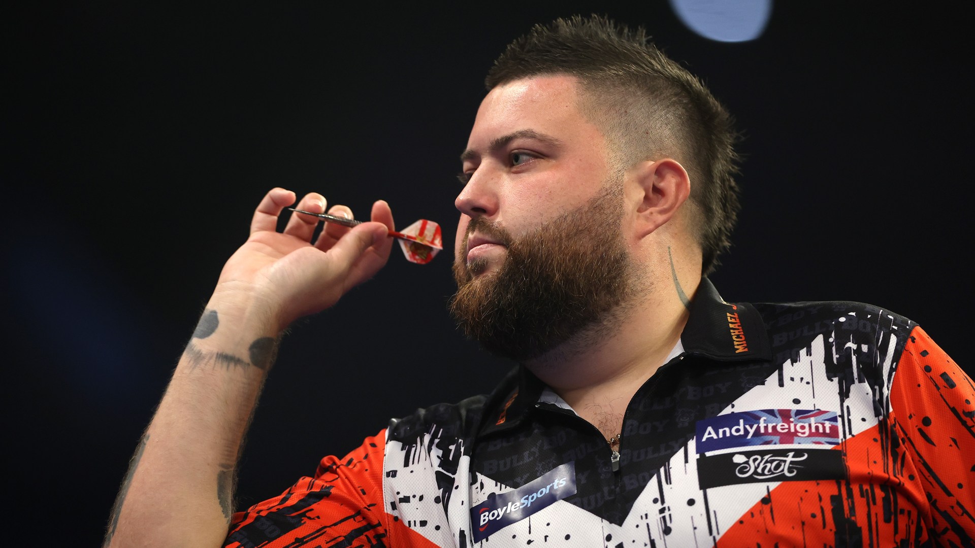 'They can disrespect me as much as they want' - Ex-darts world champ hits back at critics with 'job application' rant