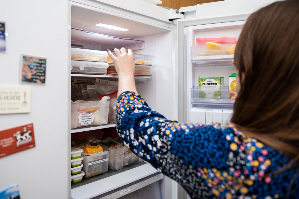 Kate separates all of the components of her Christmas meal to make life easier