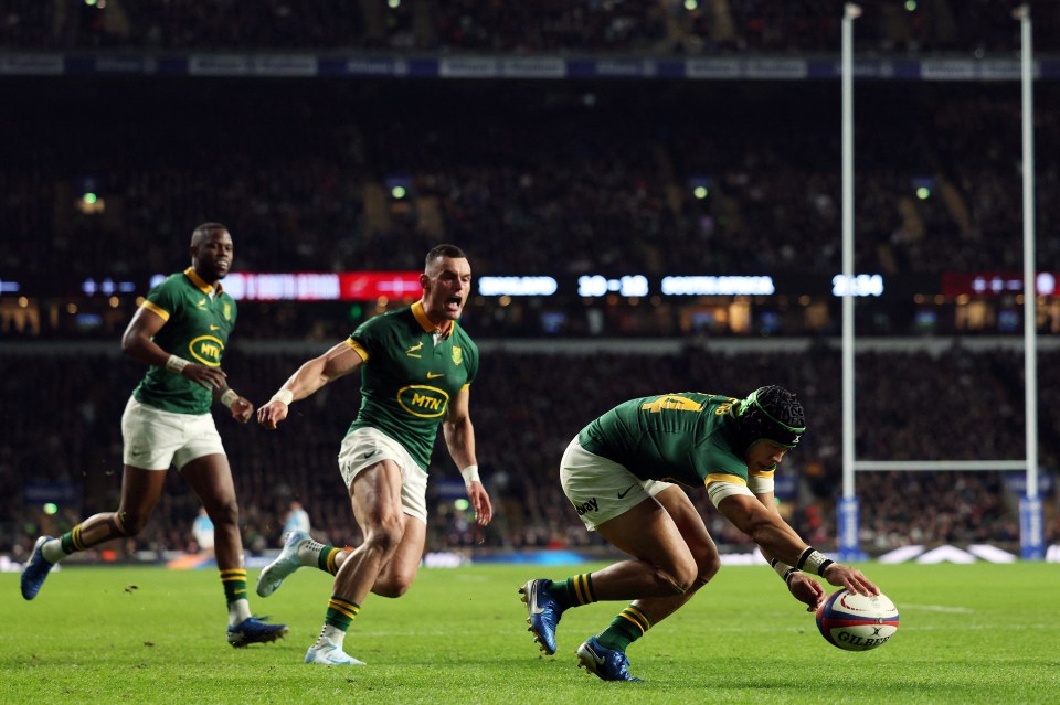 Cheslin Kolbe went over for South Africa's third try, then got the fourth