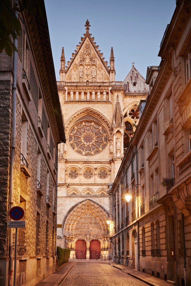 Step inside the gothic Reims Cathedral