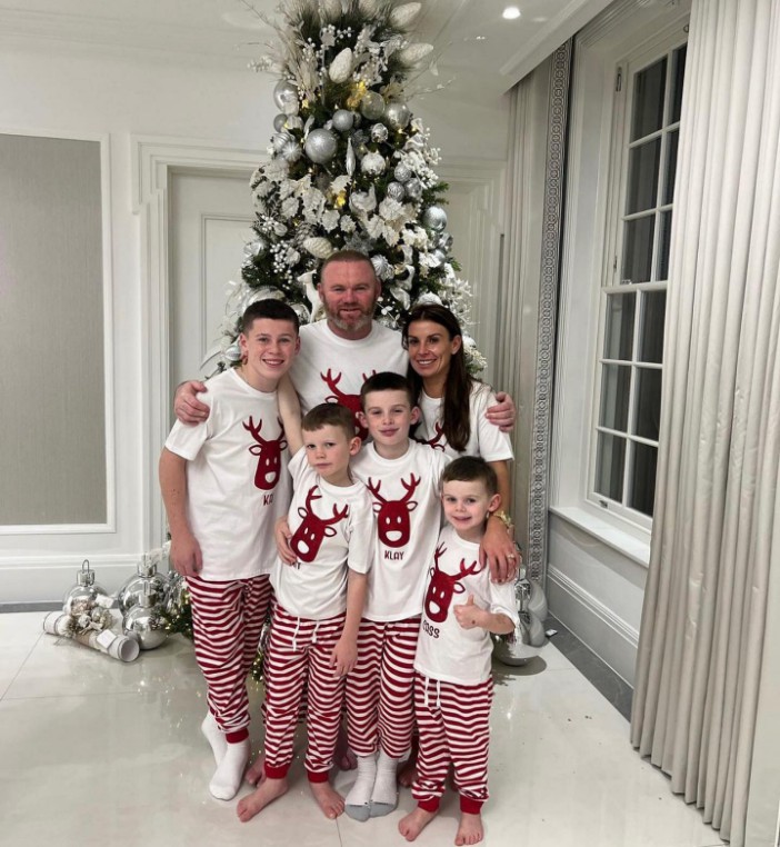 Coleen with husband Wayne and their four children