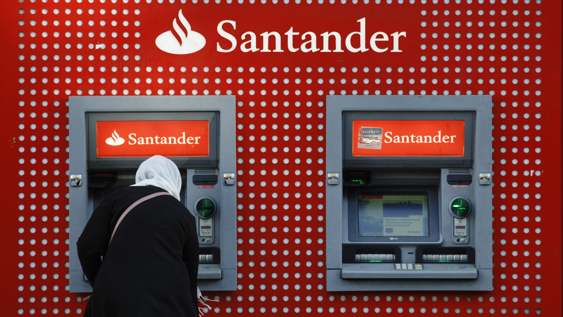 Santander poised to pay £1,100 compensation to 'thousands of customers' – will you get it?