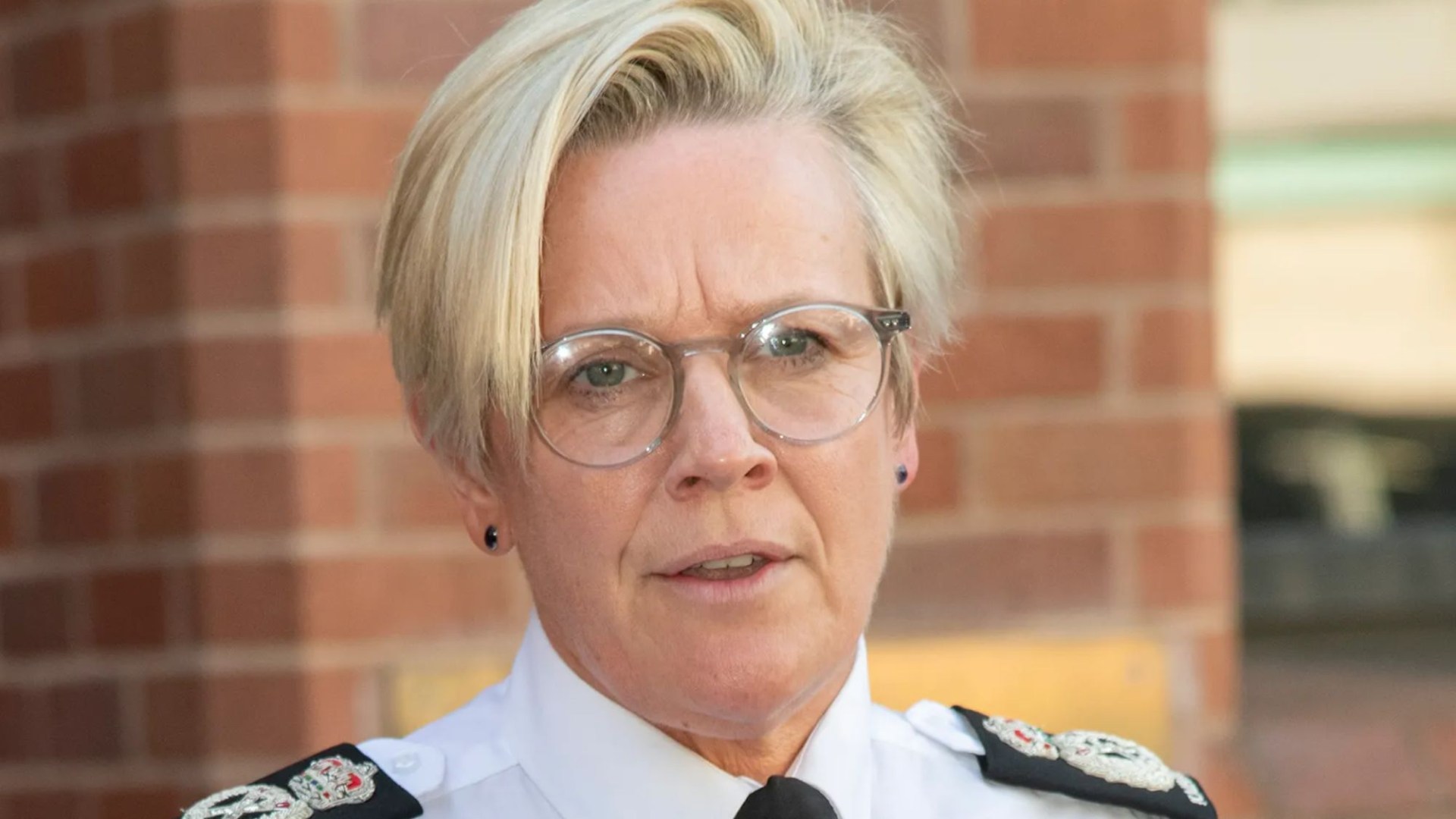 Top cop to be probed for 'trying to stop journalists from revealing police failings over Nottingham stabbings'