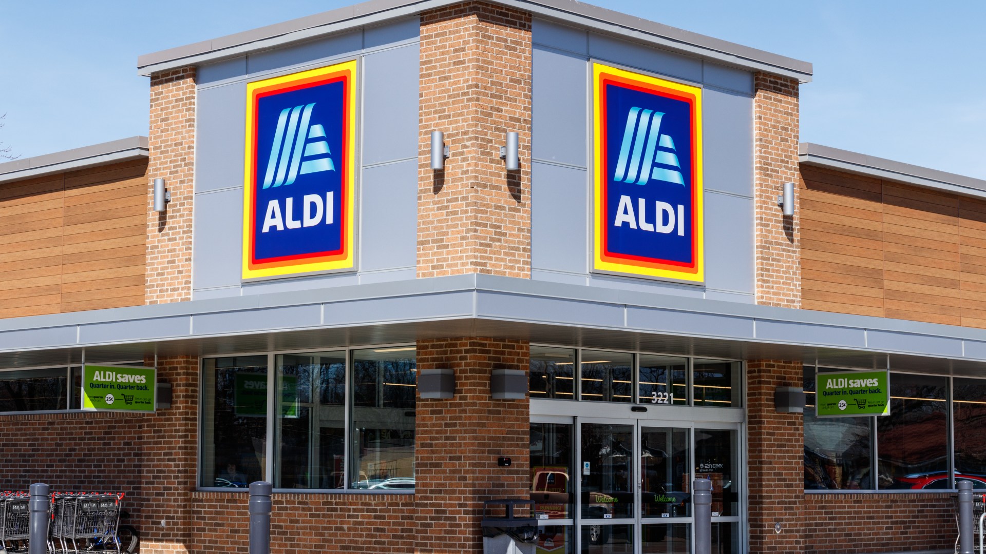 Aldi is selling a handy kitchen gadget that costs just 8p to run - it's not an airfryer but cooks delicious winter meals