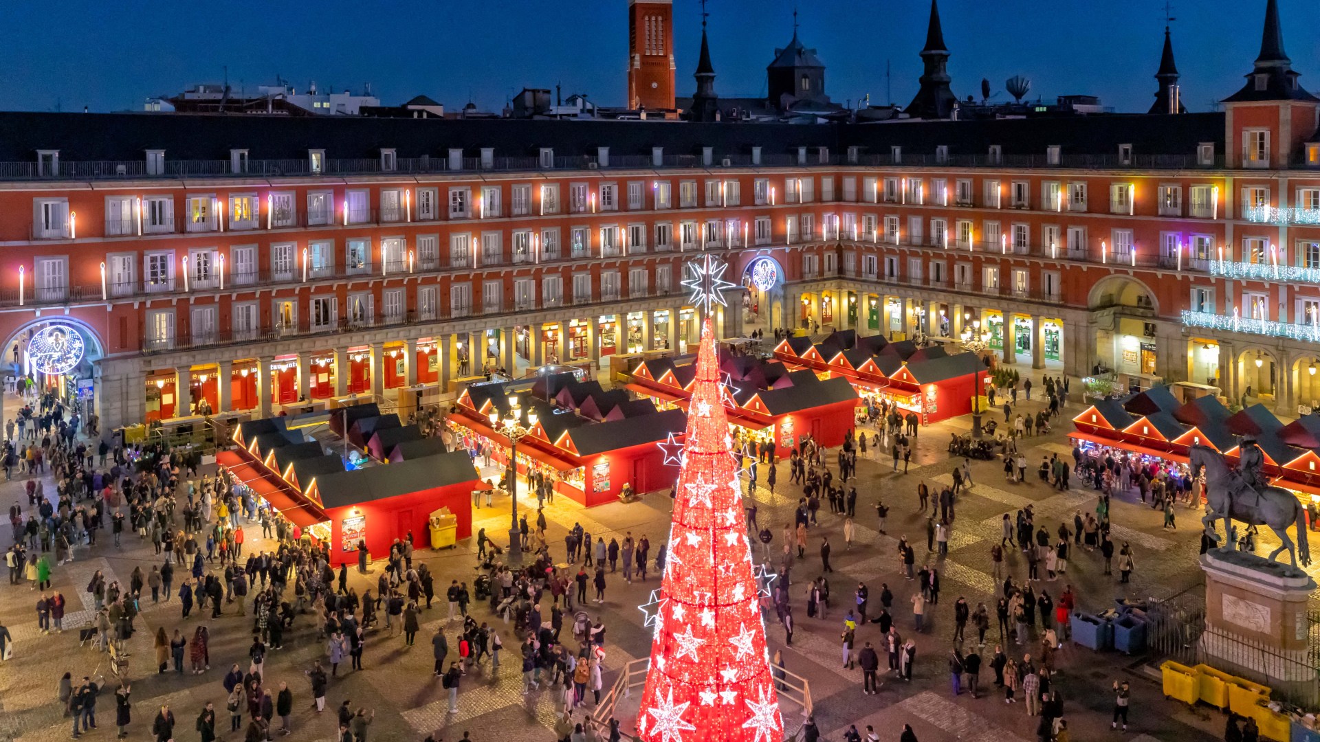 The Spanish city you should visit during Christmas with bucket list museum and unmissable market