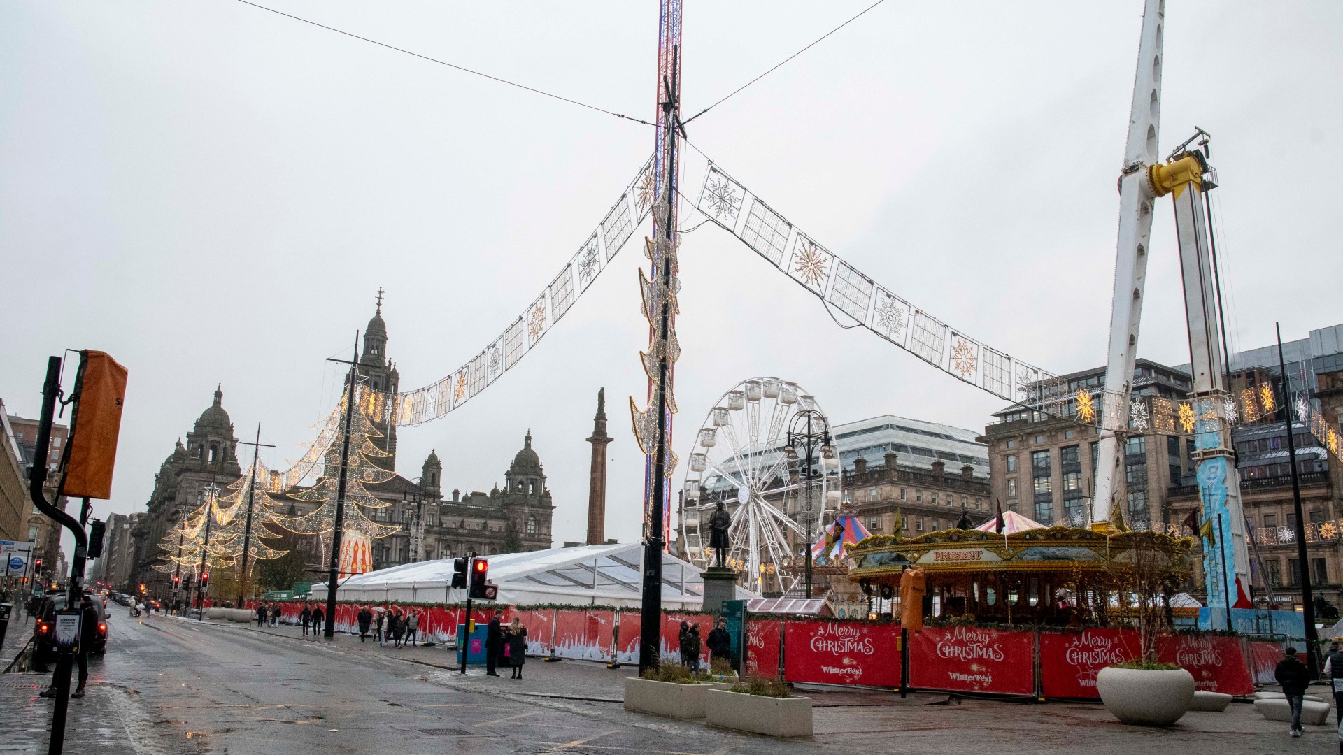 Scots star wows Glasgow with guerrilla gigs