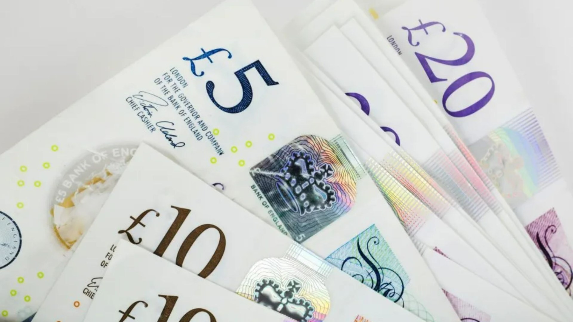 High street bank launches to dish out £150 free cash to thousands of new customers