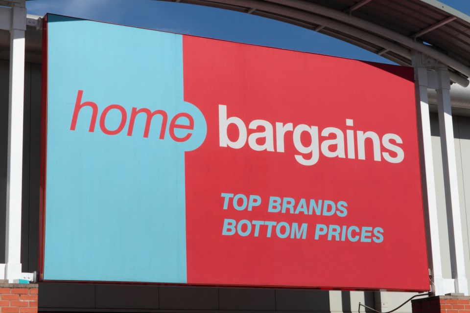 Zoe picked out her top festive buys in Home Bargains