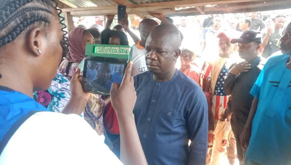 PDP Candidate Ajayi Votes, Accuses INEC Of Compromise