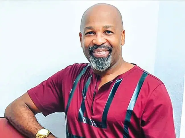 Reactions as popular actor, Yemi Solade is 'caught' in an intimate act with a man