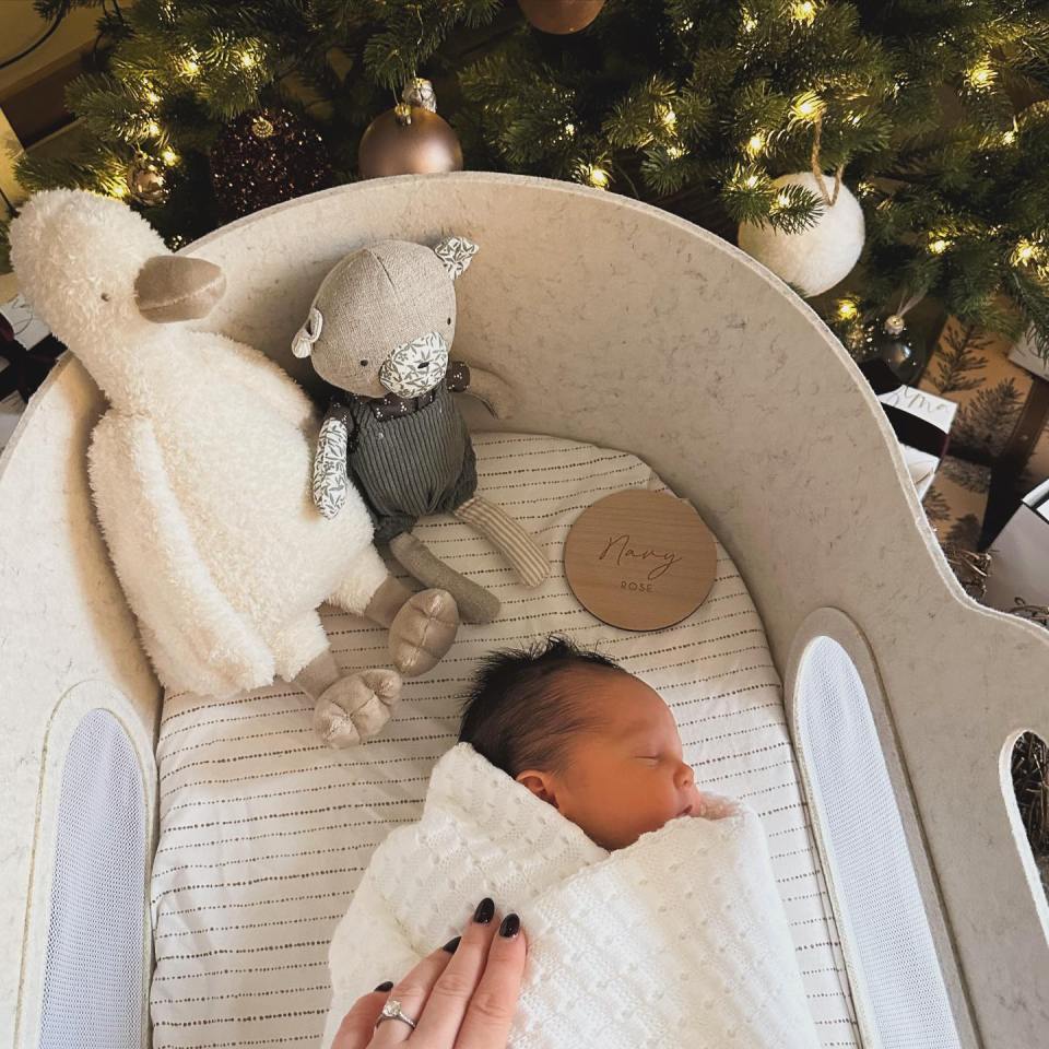 Ex on The Beach’s Harriet Harper shared picture of her newborn. “Navy Rose 28.11.24”