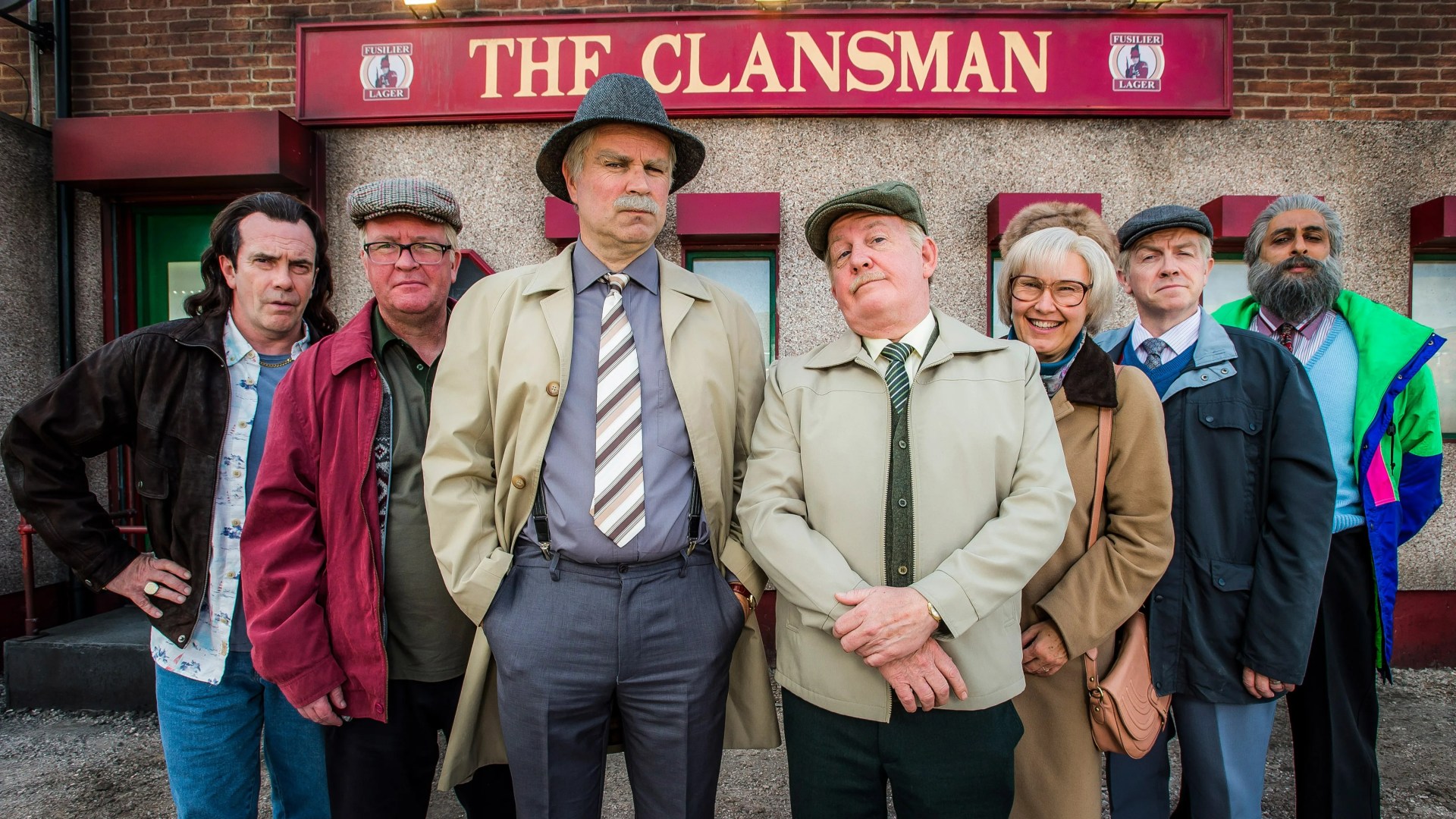 'Quite surreal' - Still Game fans stunned as star gets behind bar to serve punters at local pub