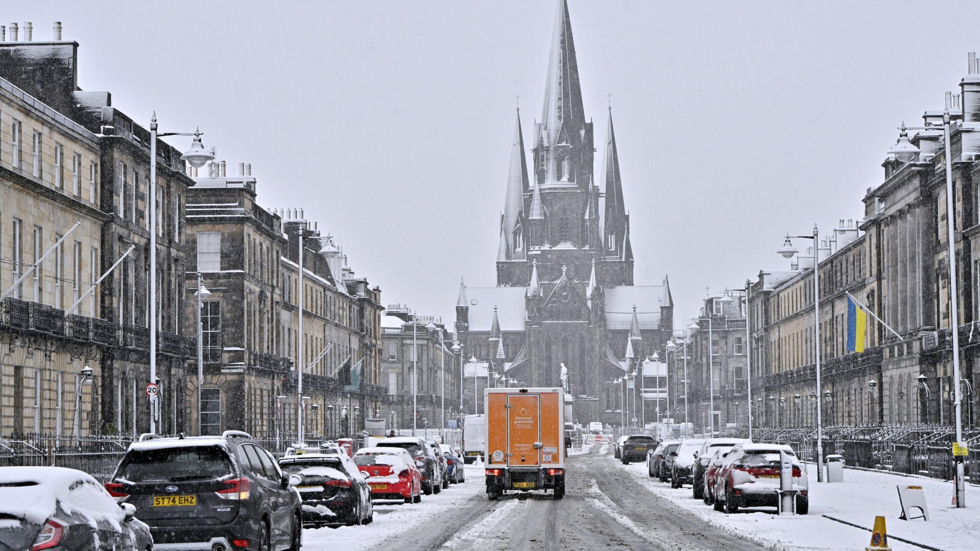 Scotland faces snow blizzards & travel chaos as weather map reveals 75mph storm looming