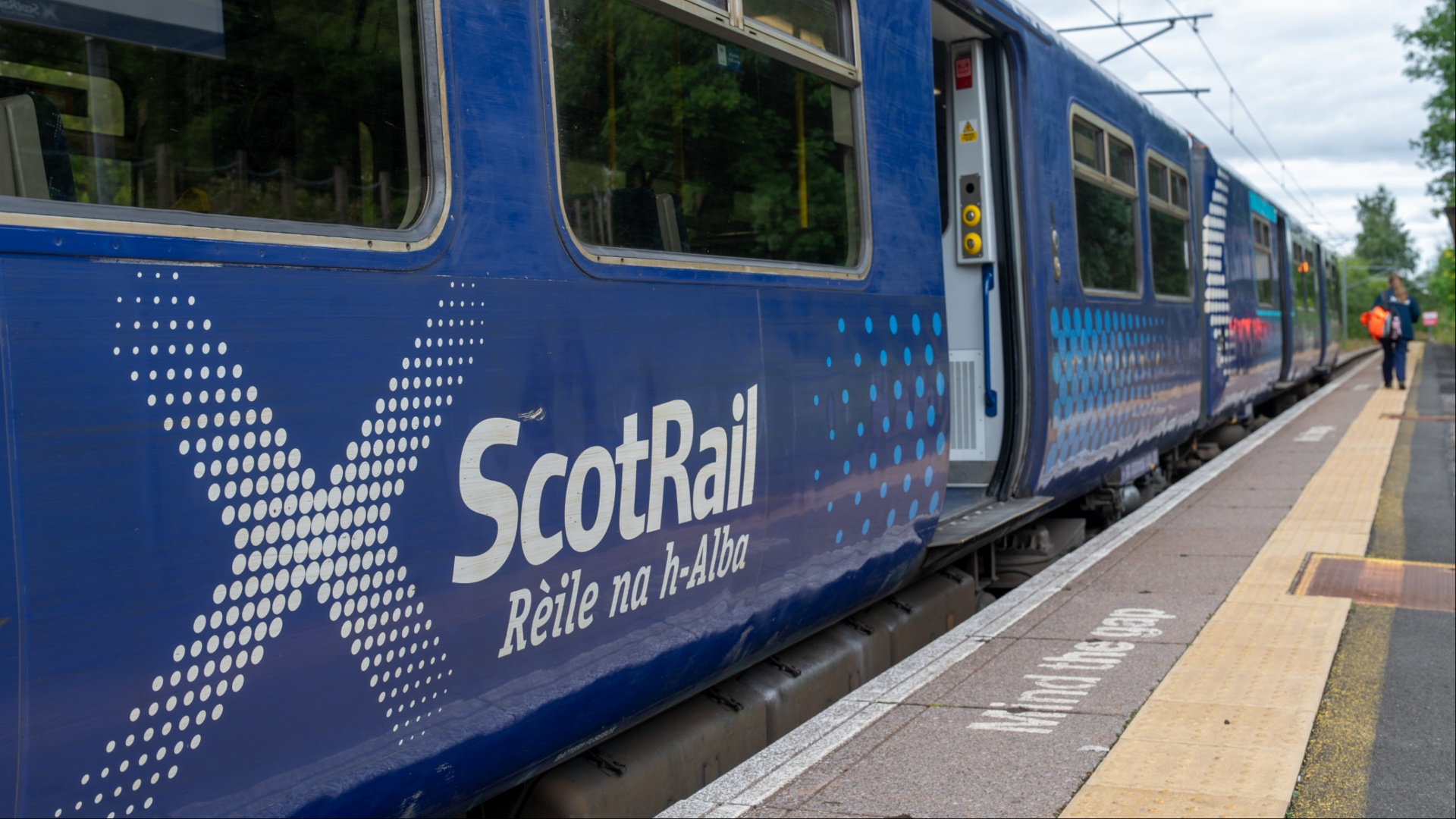 Moment water streams into busy ScotRail carriage as passengers hit out