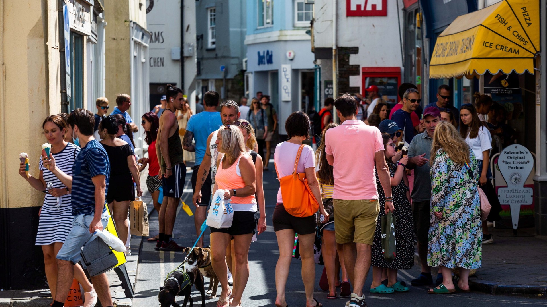 Fury as drivers could be slapped with £10 'tourist tax' to park at popular holiday hotspot dubbed 'Chelsea-on-Sea'