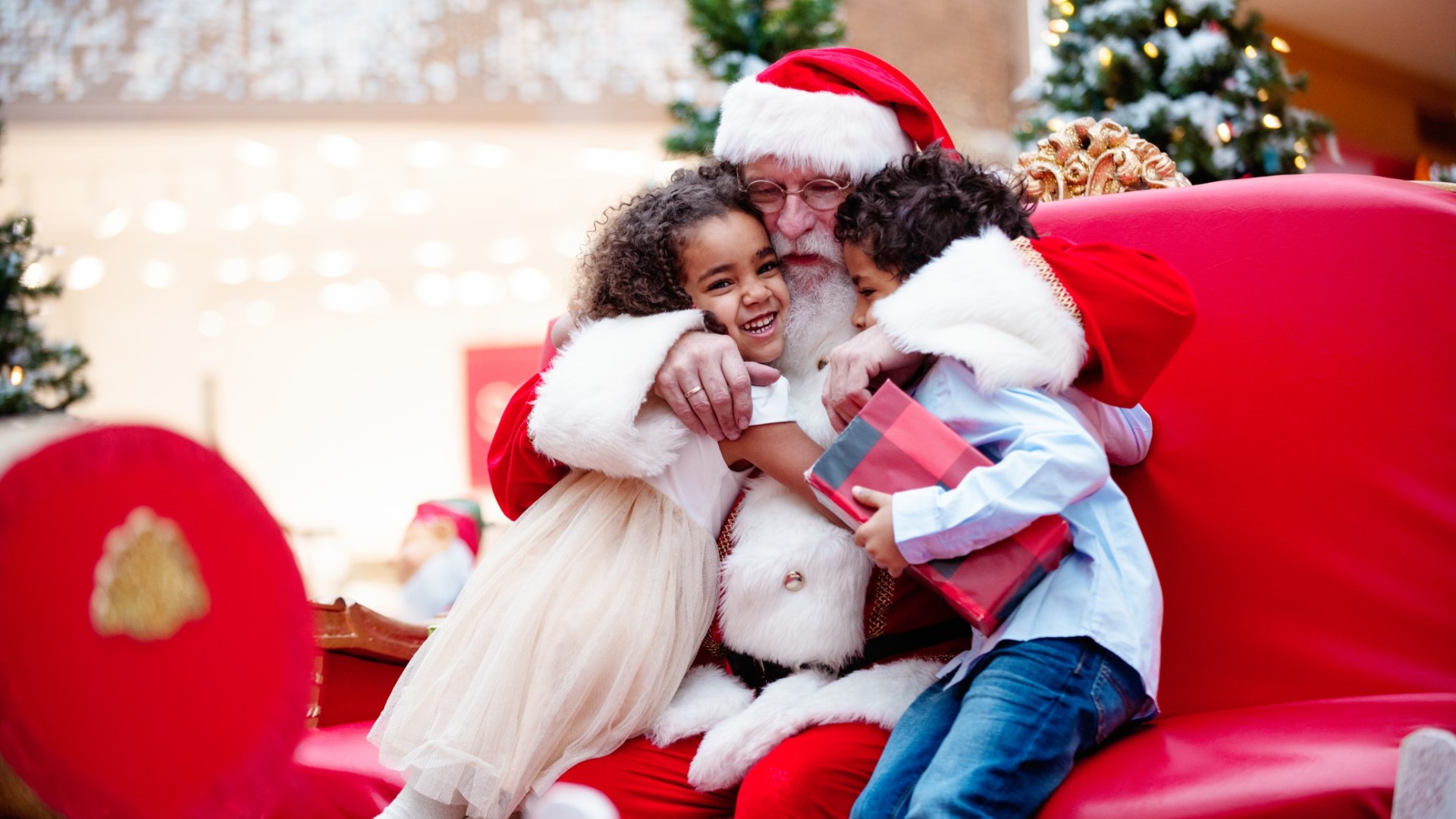 Five free ways to bring the magic of Santa to your kids this Christmas