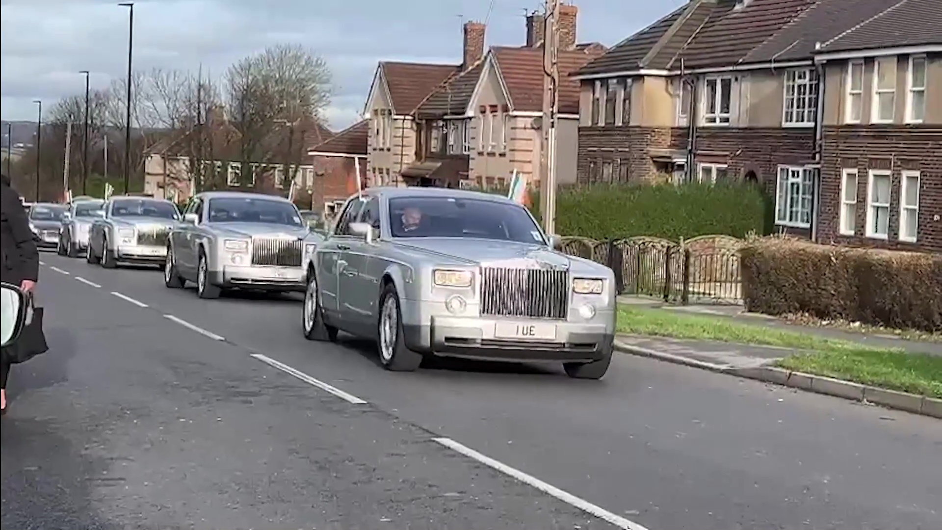 Fleet of Rolls Royces lead funeral procession for Gypsy King's brother as he's buried in platinum coffin