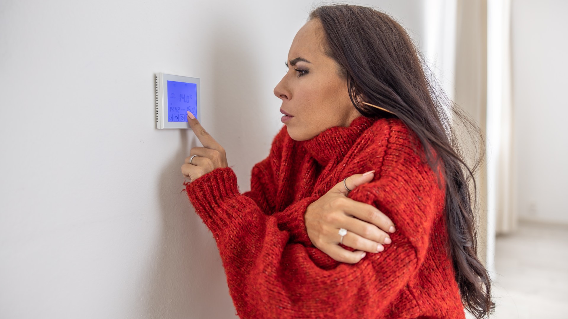 Exact location in your home to put your thermostat to avoid unnecessary heating bills