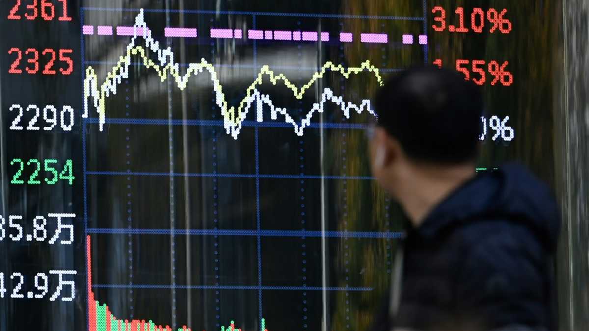 Asian stocks mostly up after US tech rally