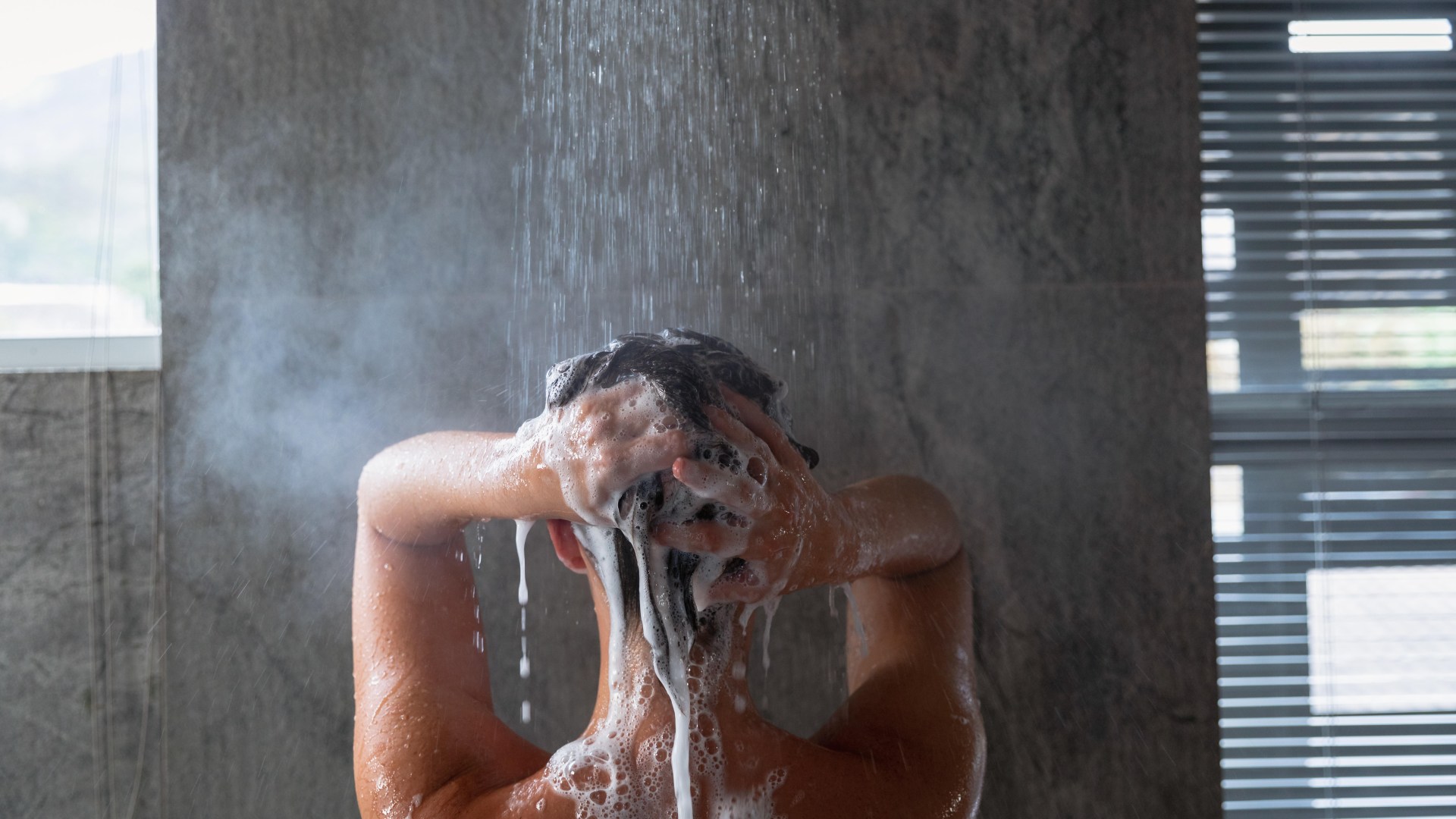 Why you should always avoid a hot shower after a long flight