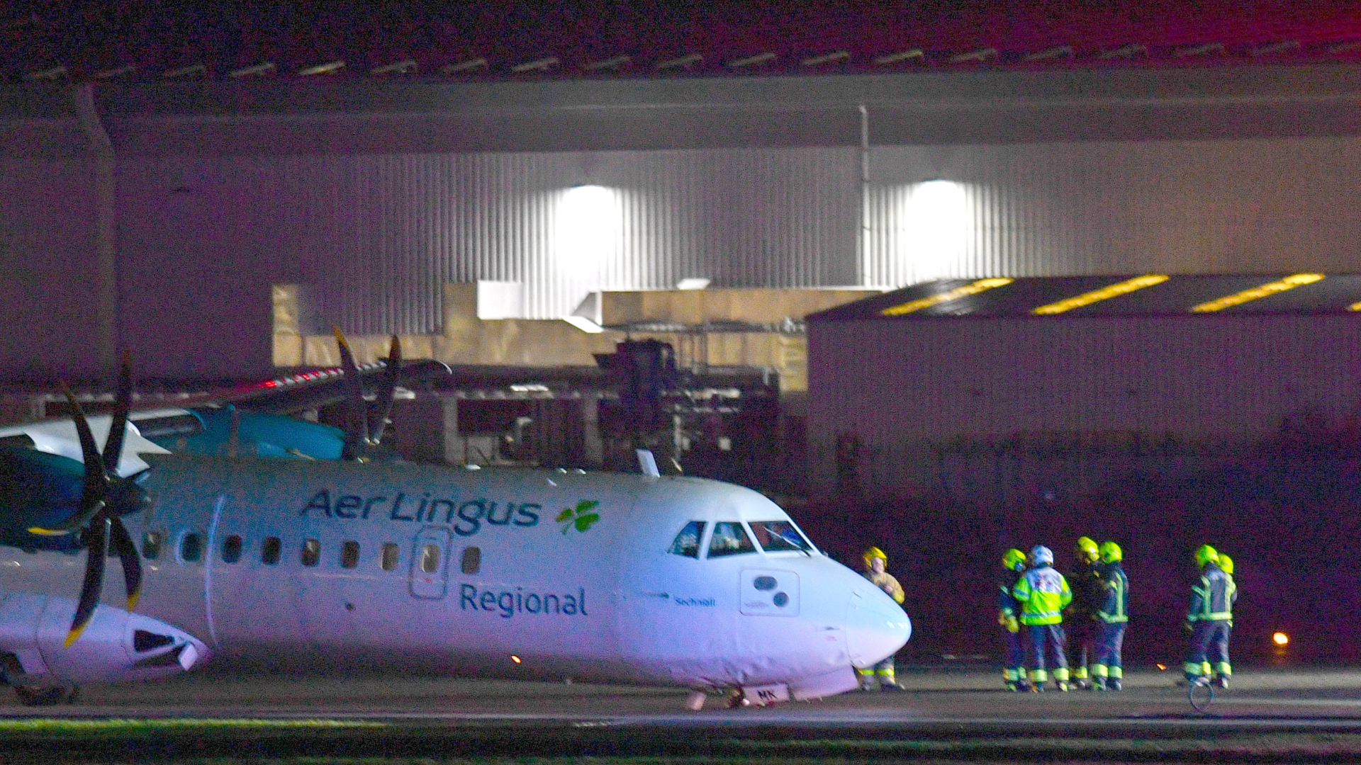 Emergency services rush to airport after Edinburgh plane suffers hard landing in high winds