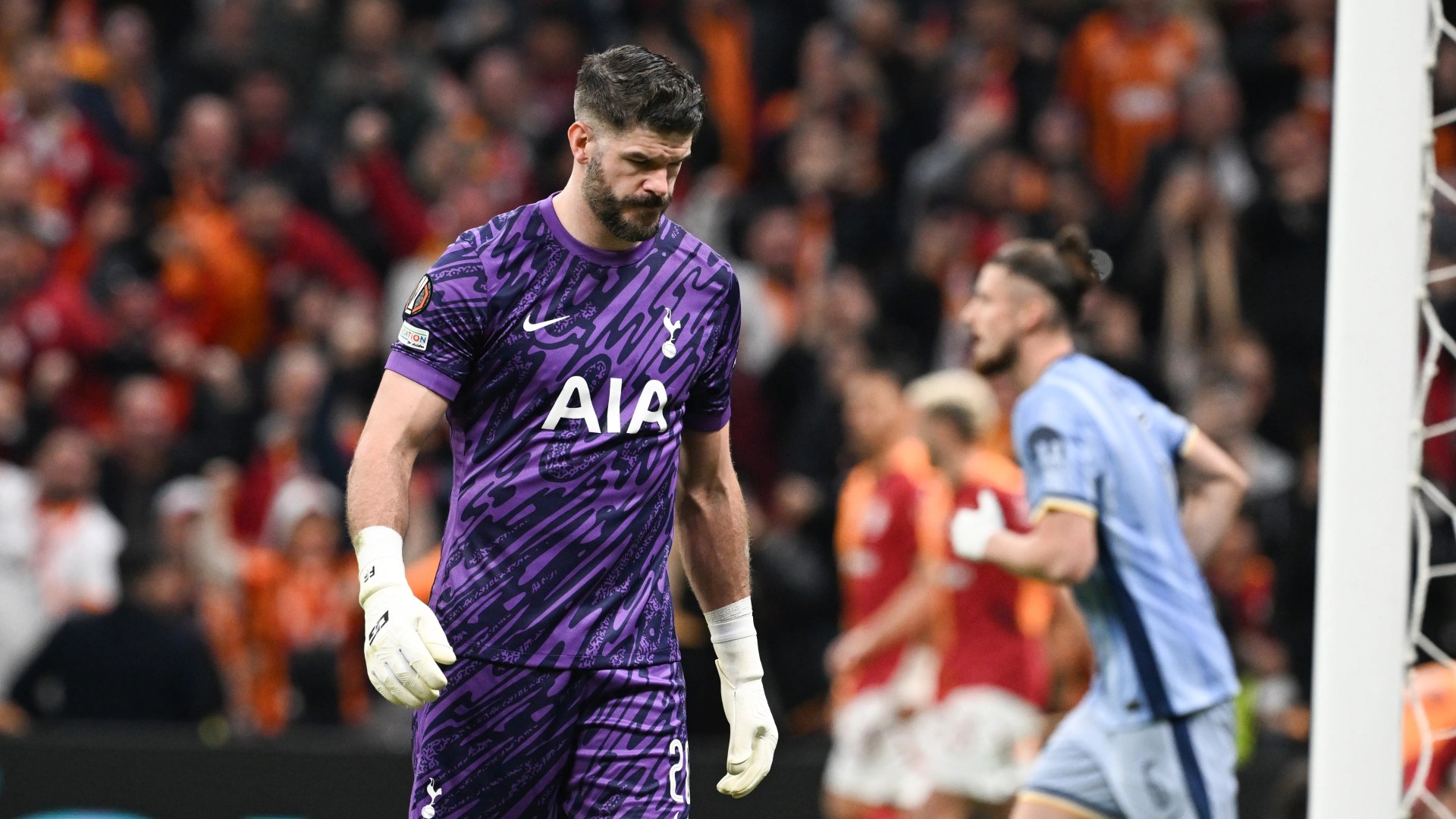 Kasey Keller: Postecoglou's attitude to Fraser Forster's style is "bad coaching" - and why Spurs must spend to compete