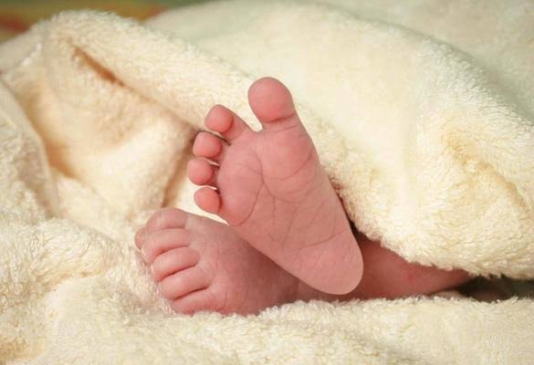 Lady rejoices as uncle welcomes first child after 27 years of childlessness