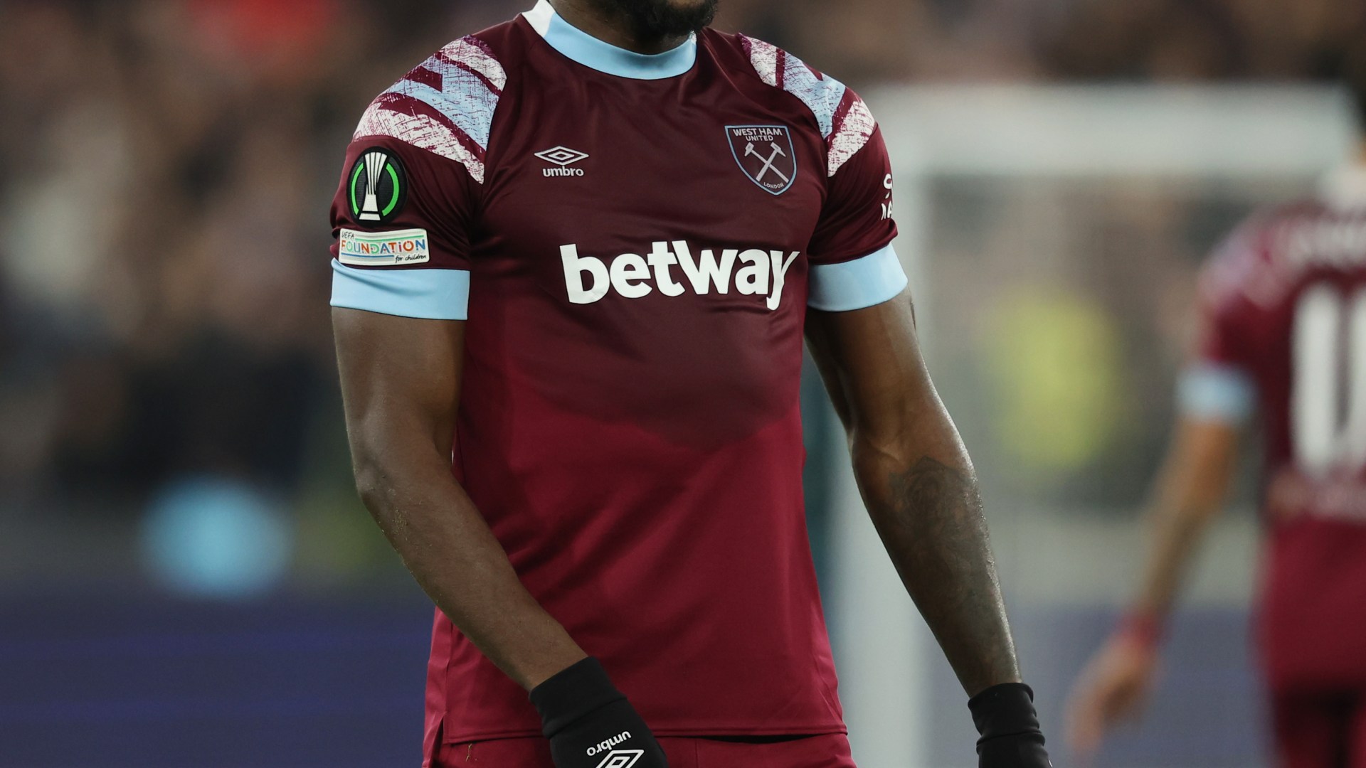 Major update on Michail Antonio as West Ham star undergoes surgery on broken leg after horror Ferrari crash – The Scottish Sun