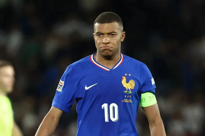 Mbappe addresses France snub, says it was coach Didier Deschamps