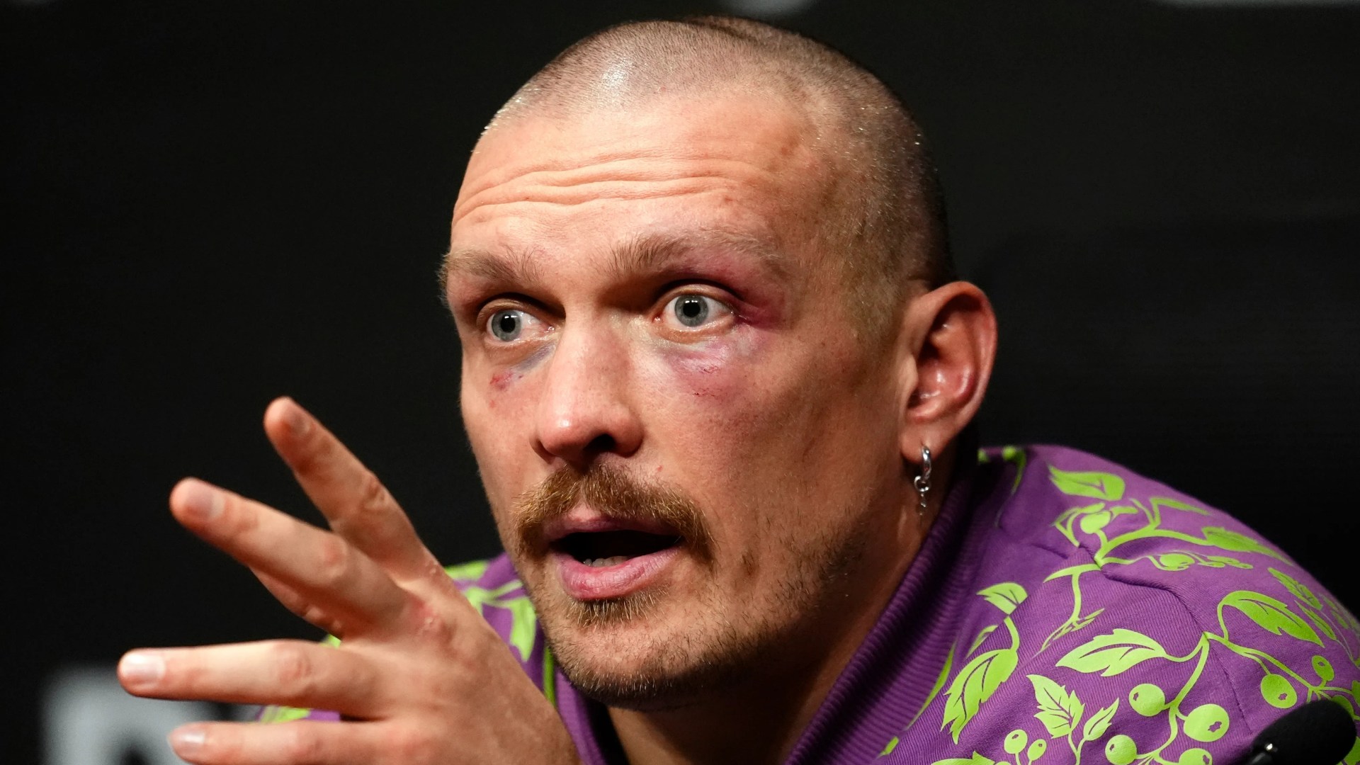 Oleksandr Usyk shows true colours with classy message to Tyson Fury after victory in heavyweight rematch