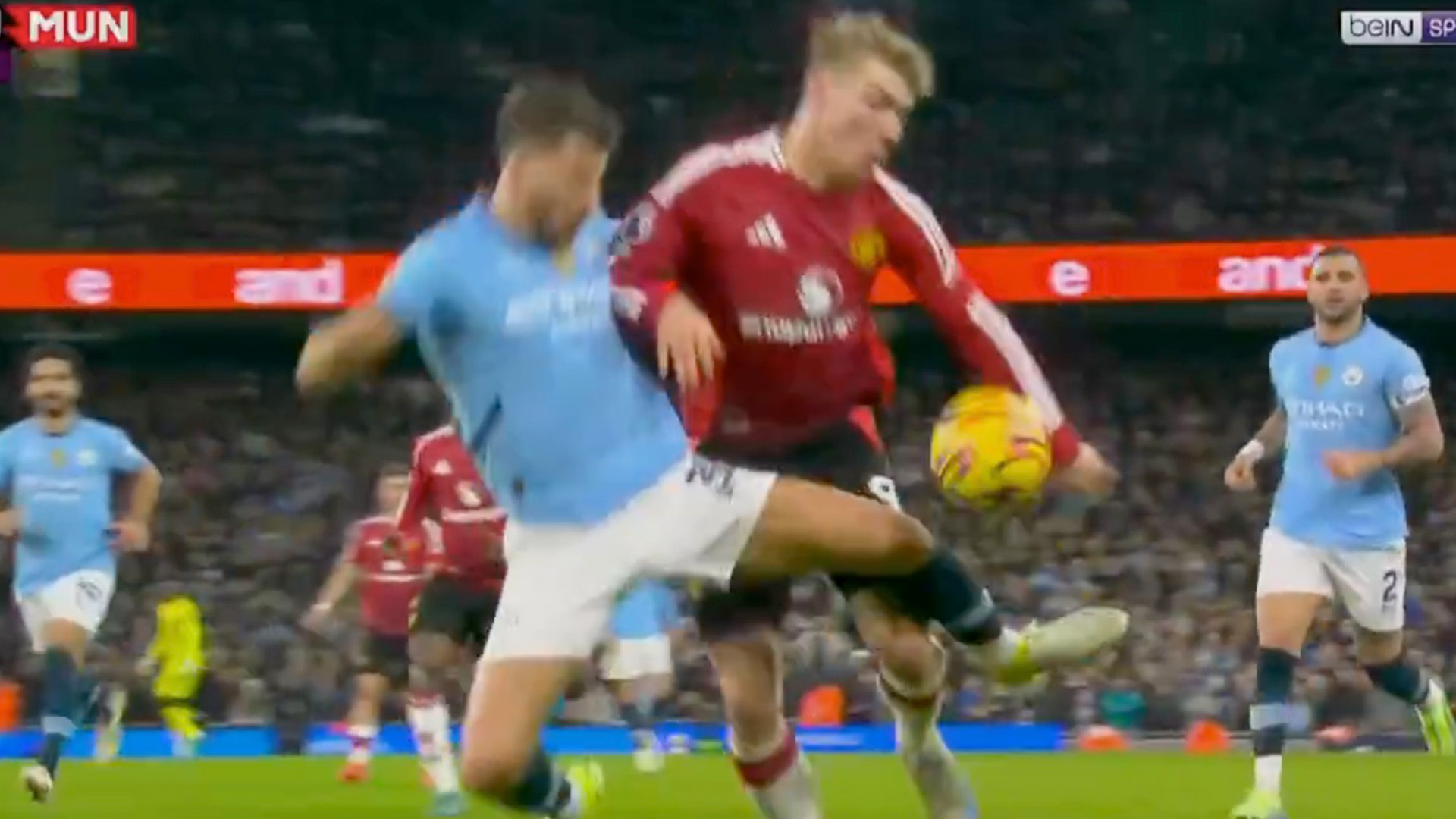 Premier League release statement as Man Utd are denied penalty after Ruben Dias' challenge on Rasmus Hojlund