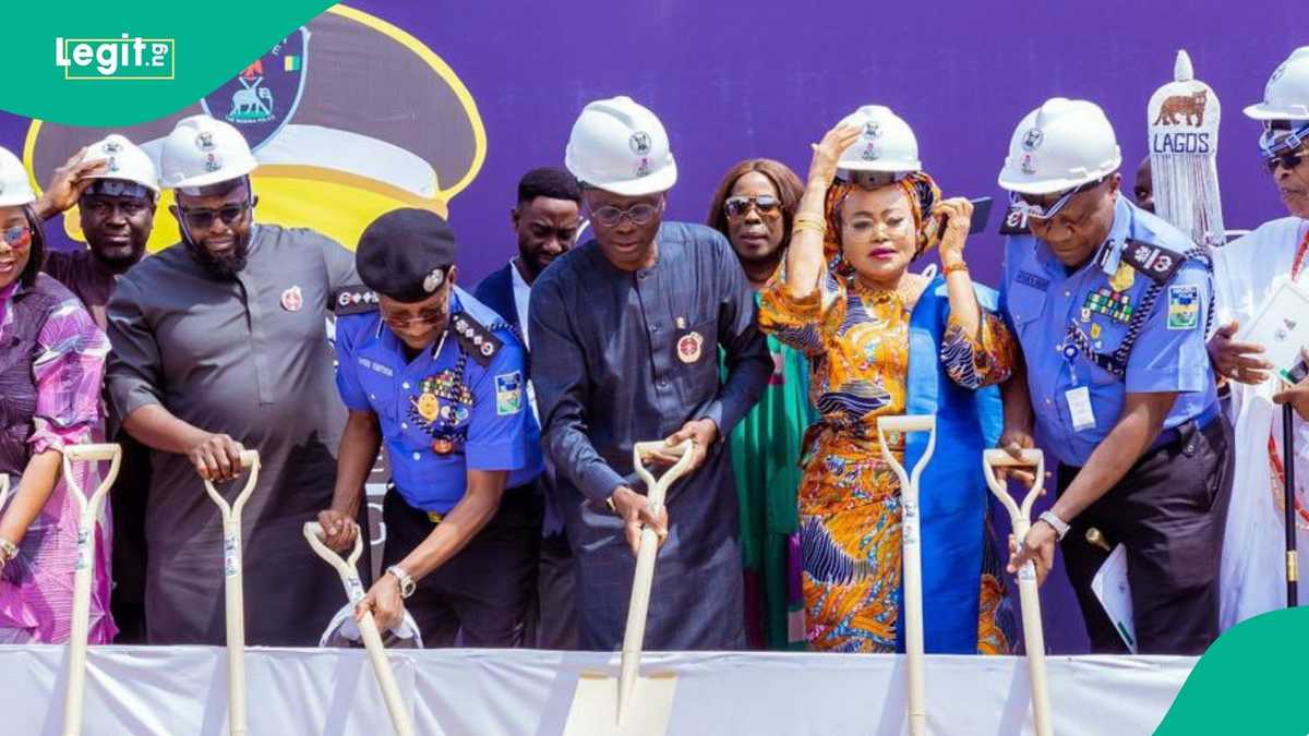 Sanwo-Olu to Build 2,200 Houses for Police, Donates 260 Patrol Vehicles, Bulletproof Vests