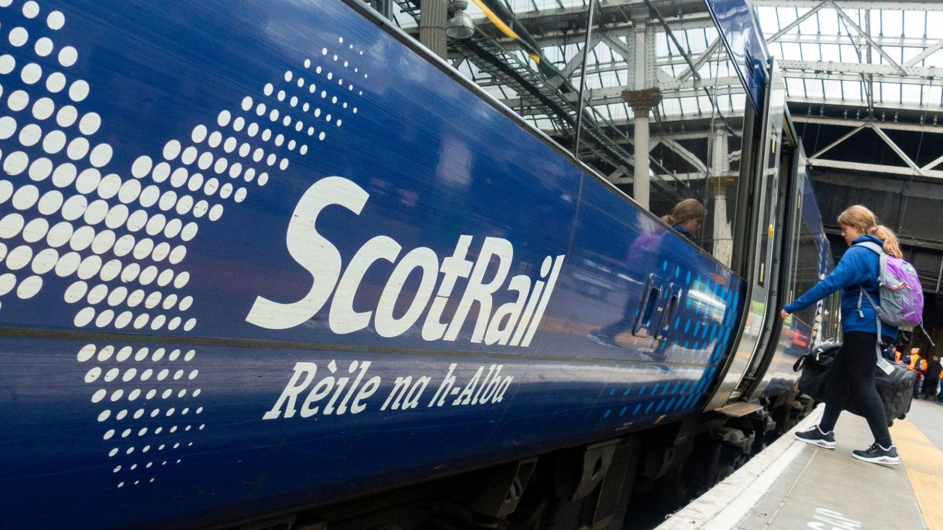 ScotRail CANCELS trains running between major cities causing Boxing day chaos