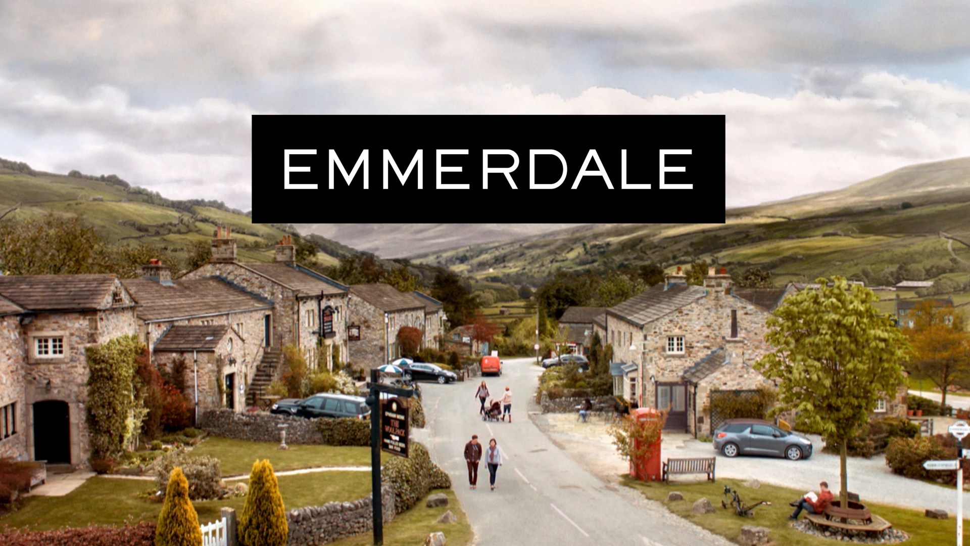 Three Emmerdale favourites will be left fighting for their lives in 'heart-stopping' new storyline