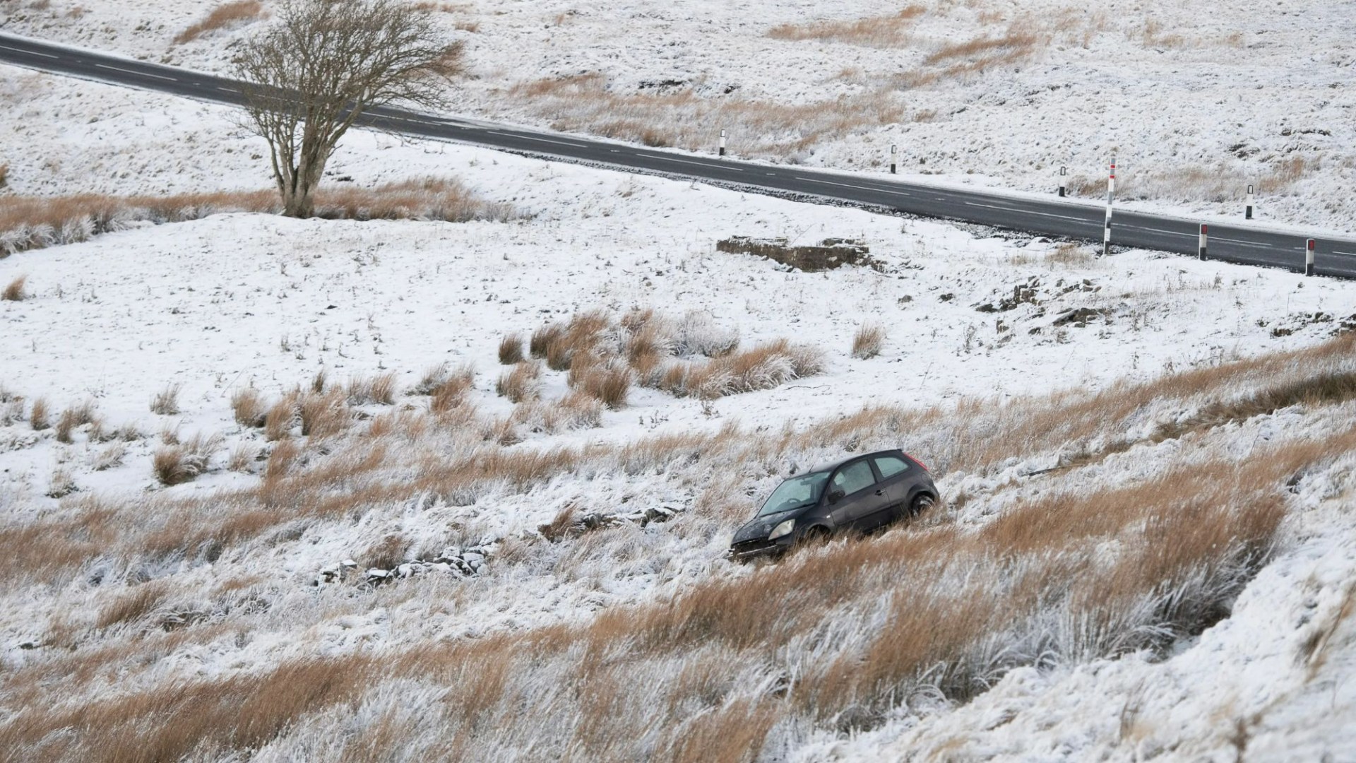 Met Office map reveals where up to 11INCHES of snow will fall as Brits brace for -7C chill and sheets of dangerous ice